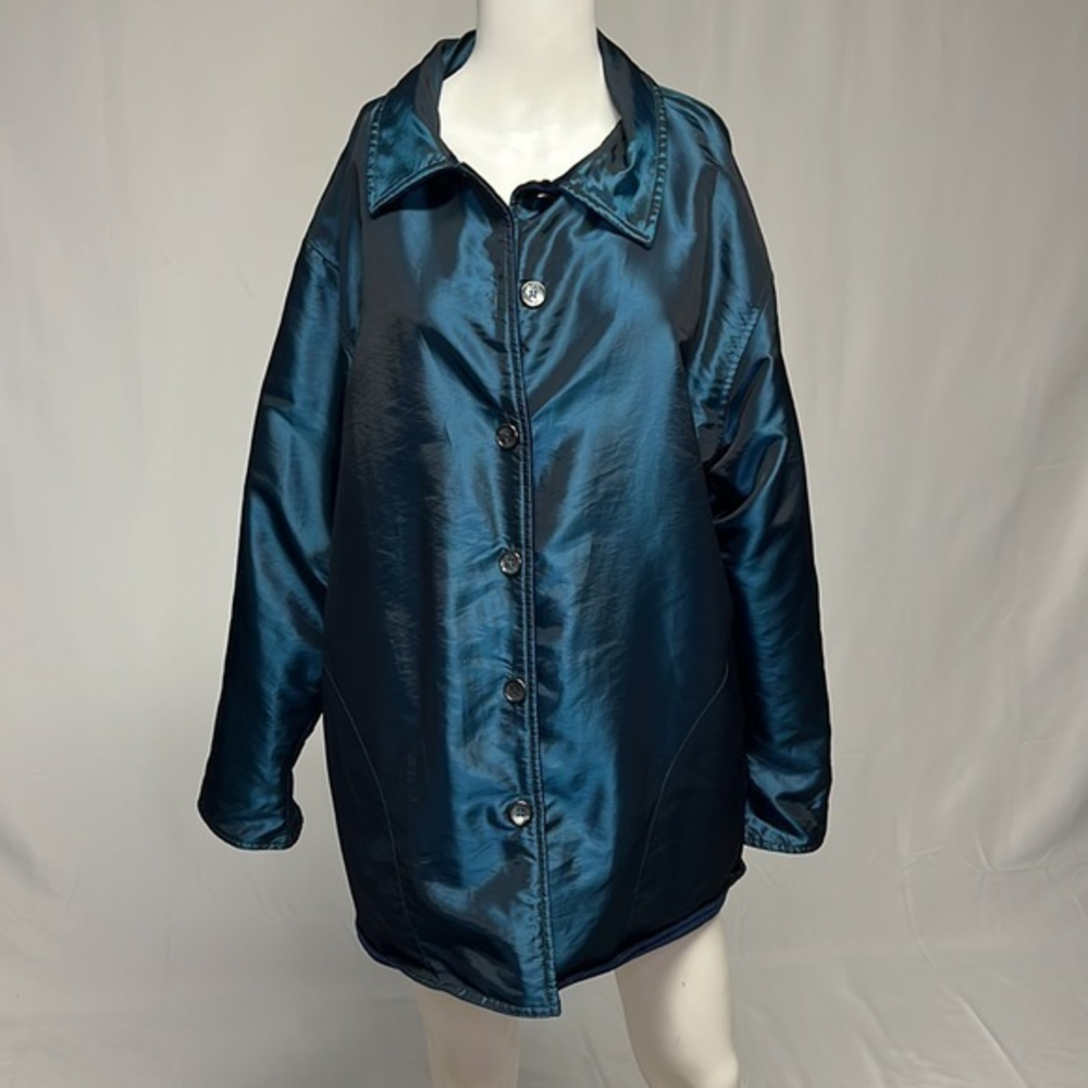 Liz Claiborne Reversible Velvet and iridescent rain retardant jacket M‎